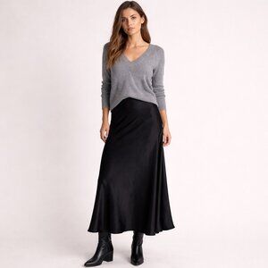 Enza Costa 100% Cashmere Knit Dark Gray V-neck Long Sleeve Sweater